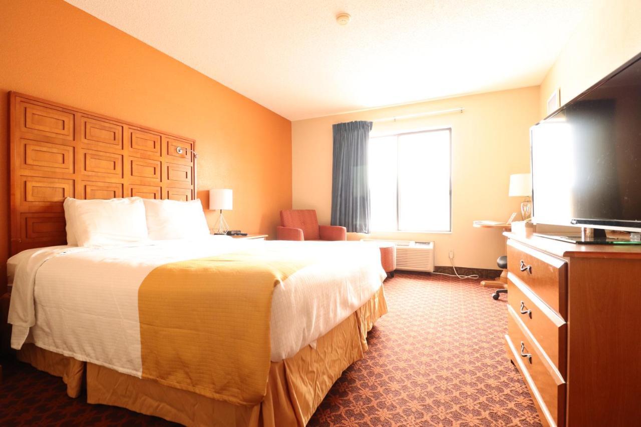 Days Inn By Wyndham Black River Falls - Access To Atv Trail Exteriér fotografie