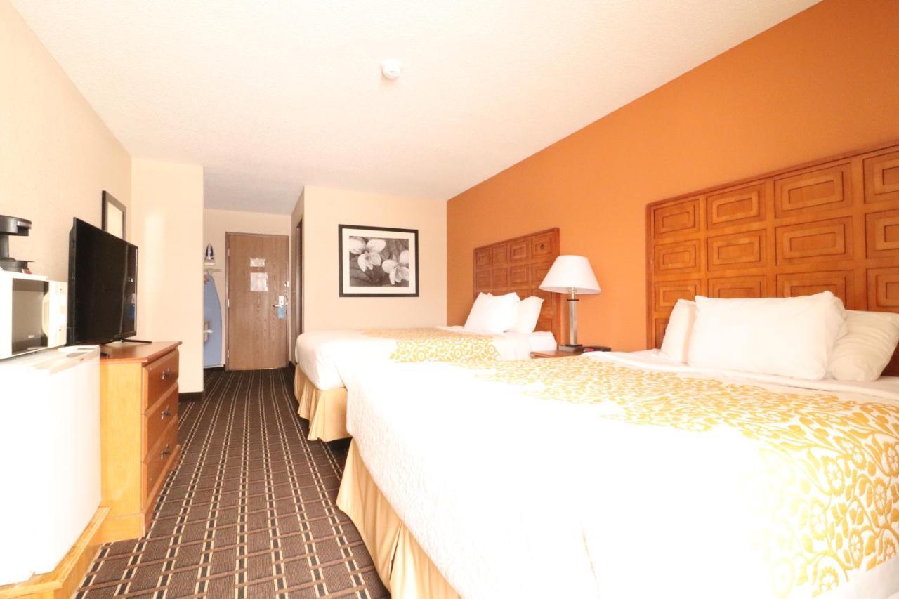 Days Inn By Wyndham Black River Falls - Access To Atv Trail Exteriér fotografie
