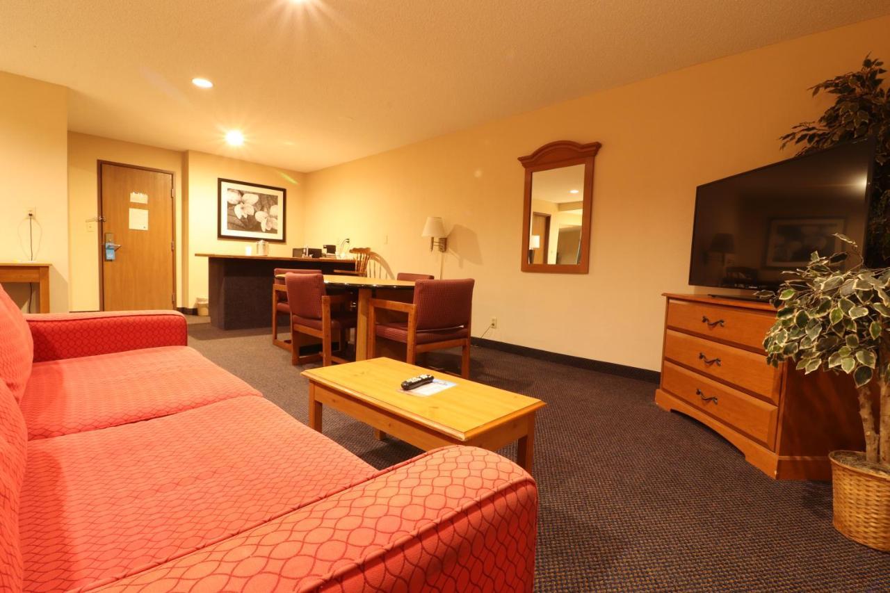 Days Inn By Wyndham Black River Falls - Access To Atv Trail Exteriér fotografie