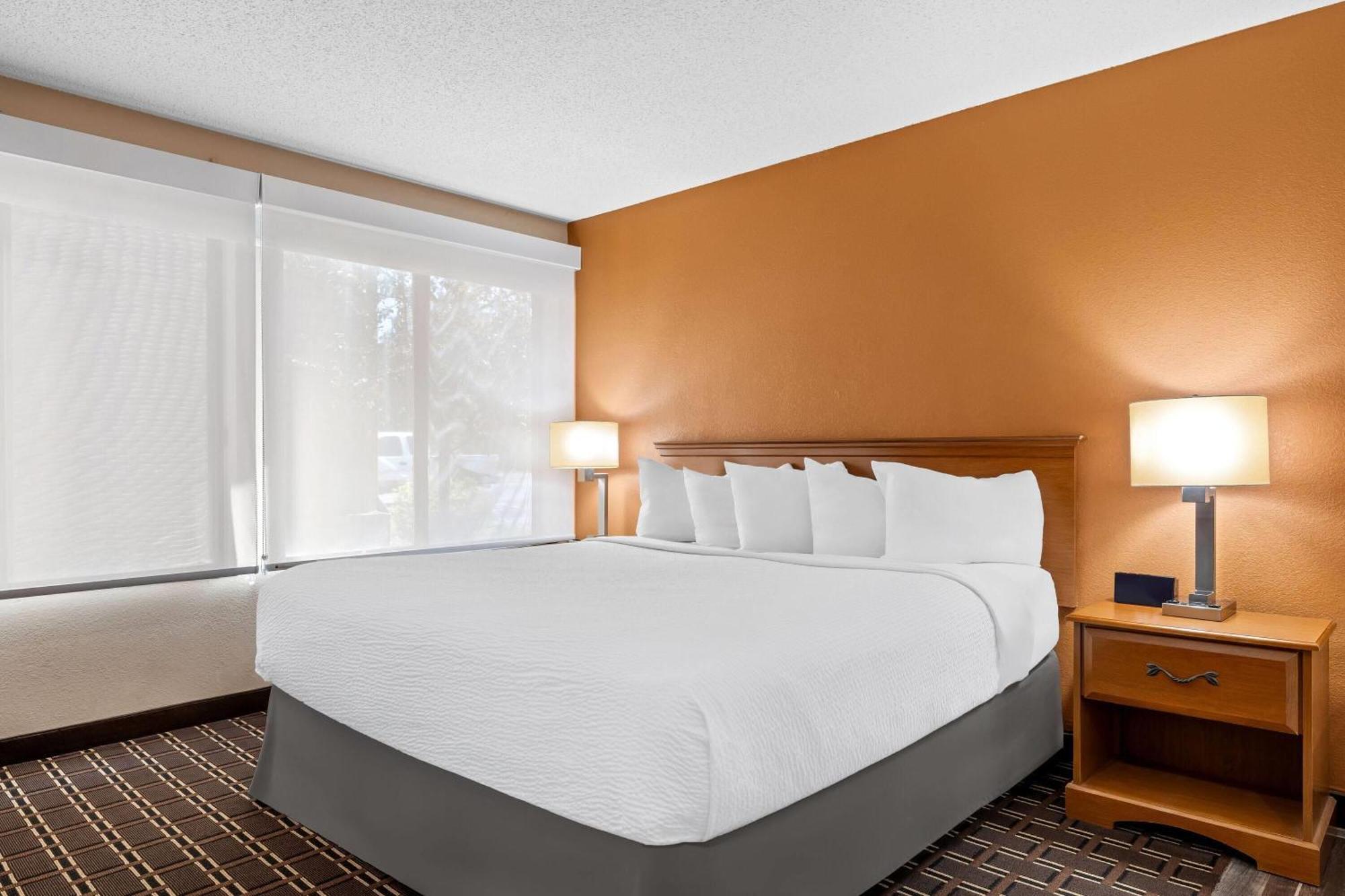 Days Inn By Wyndham Black River Falls - Access To Atv Trail Exteriér fotografie