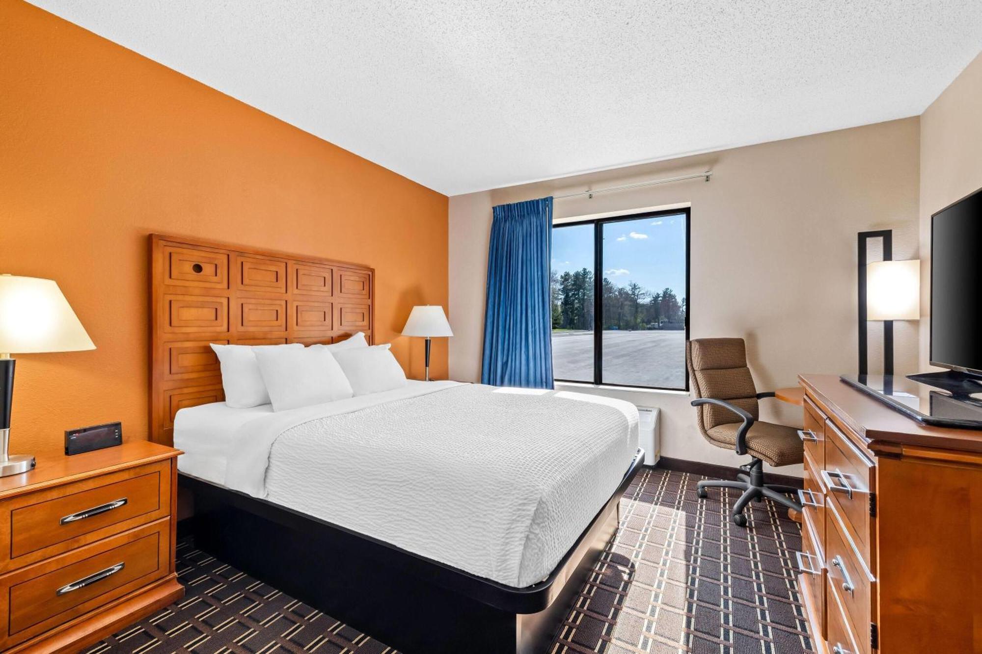 Days Inn By Wyndham Black River Falls - Access To Atv Trail Exteriér fotografie