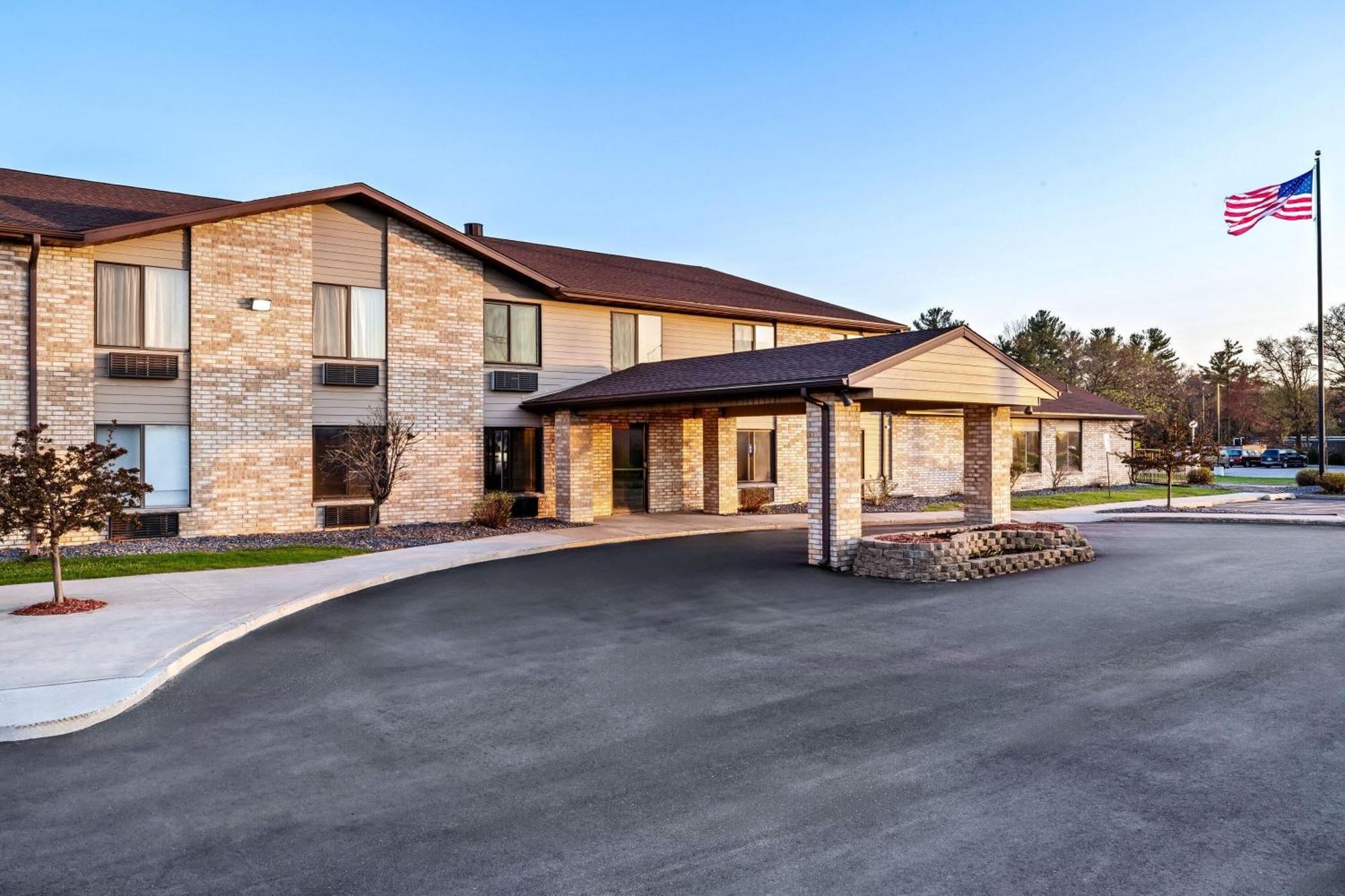 Days Inn By Wyndham Black River Falls - Access To Atv Trail Exteriér fotografie