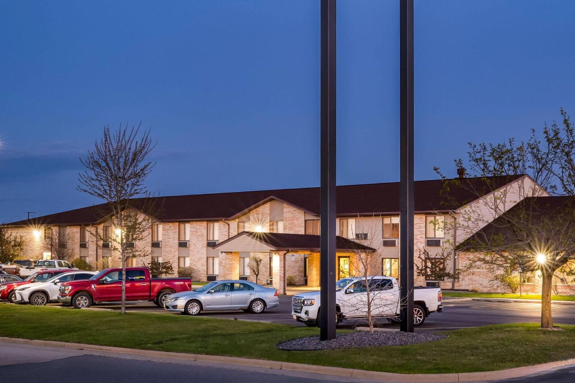 Days Inn By Wyndham Black River Falls - Access To Atv Trail Exteriér fotografie