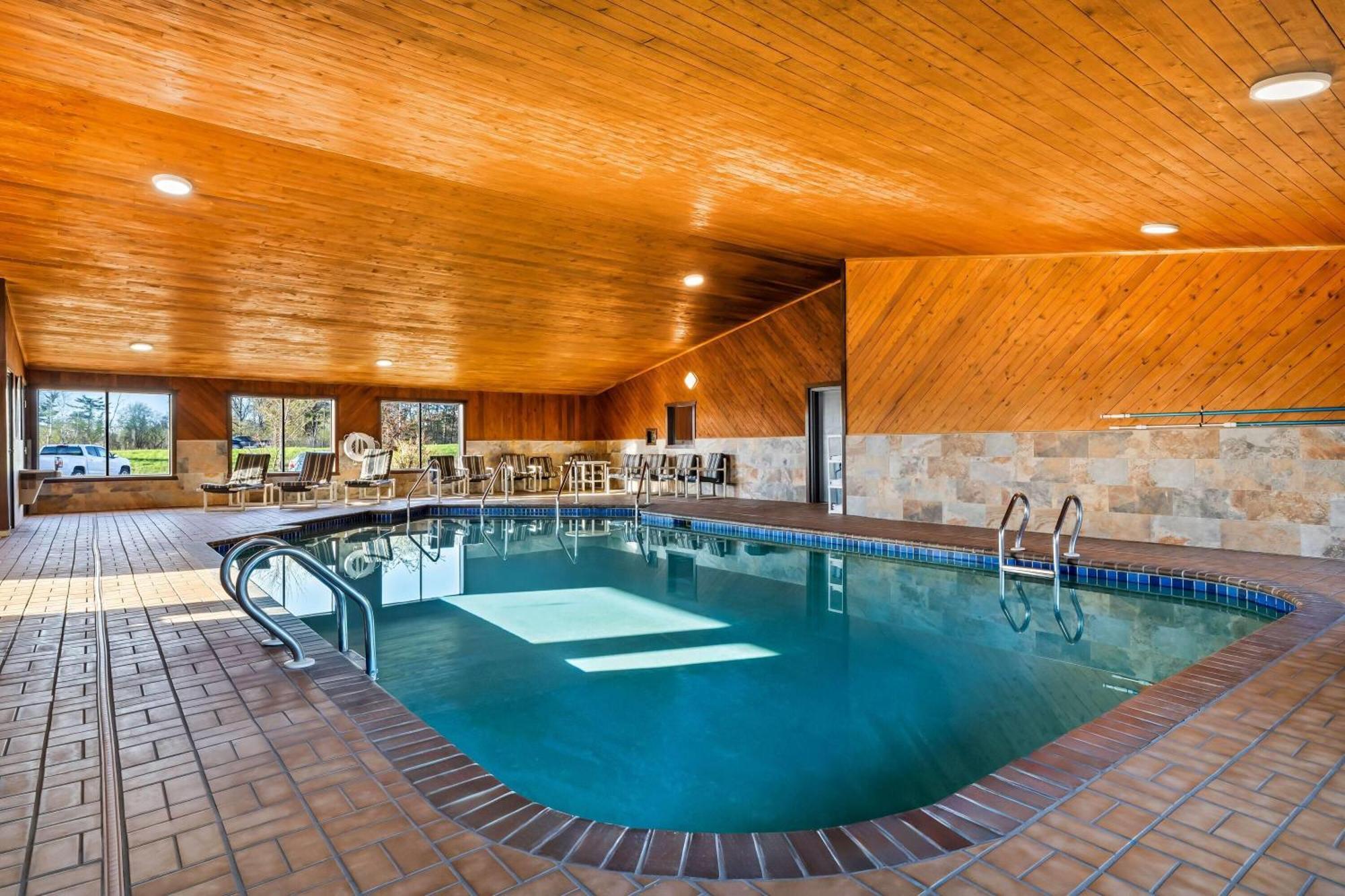 Days Inn By Wyndham Black River Falls - Access To Atv Trail Exteriér fotografie