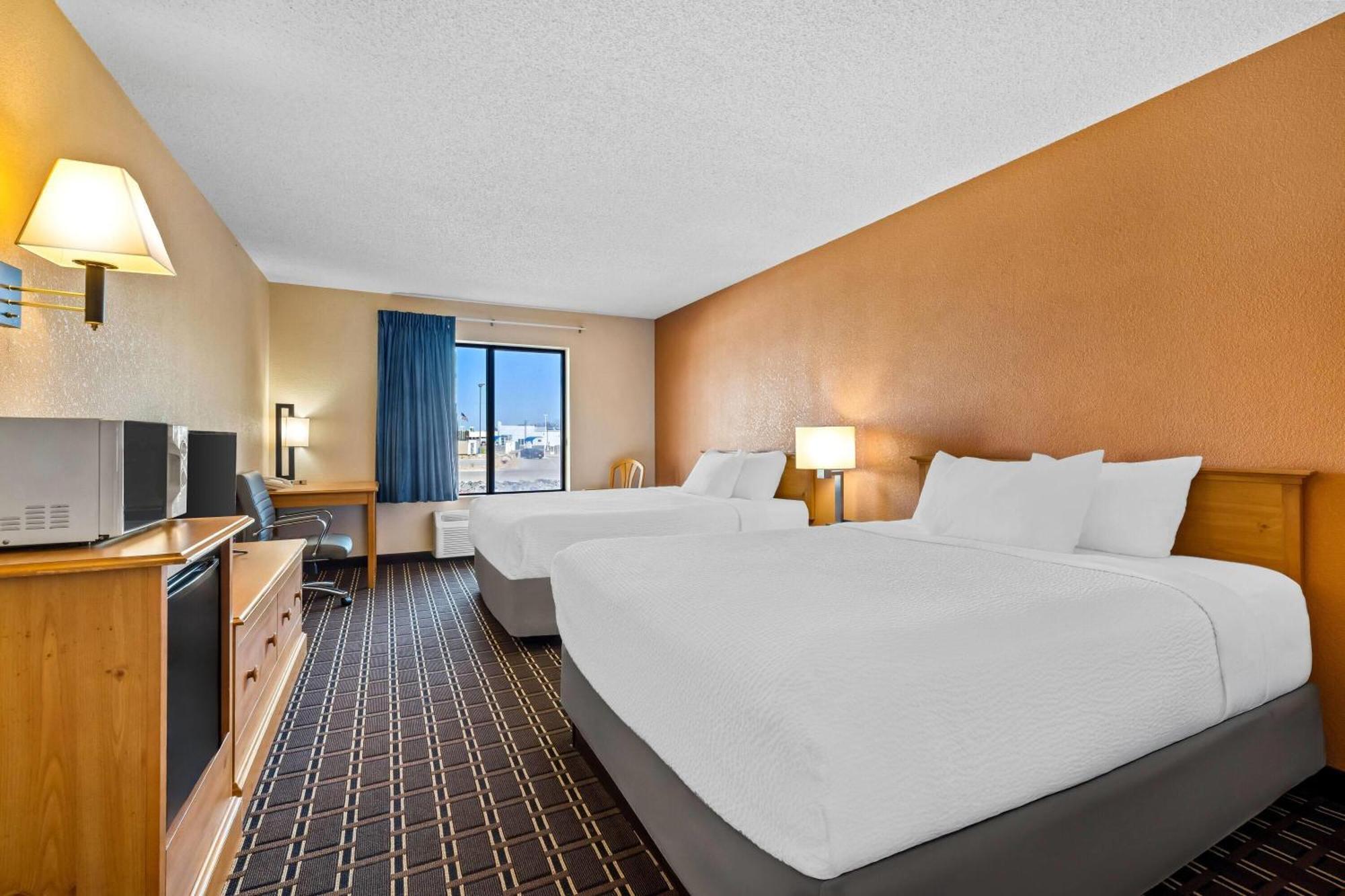 Days Inn By Wyndham Black River Falls - Access To Atv Trail Exteriér fotografie