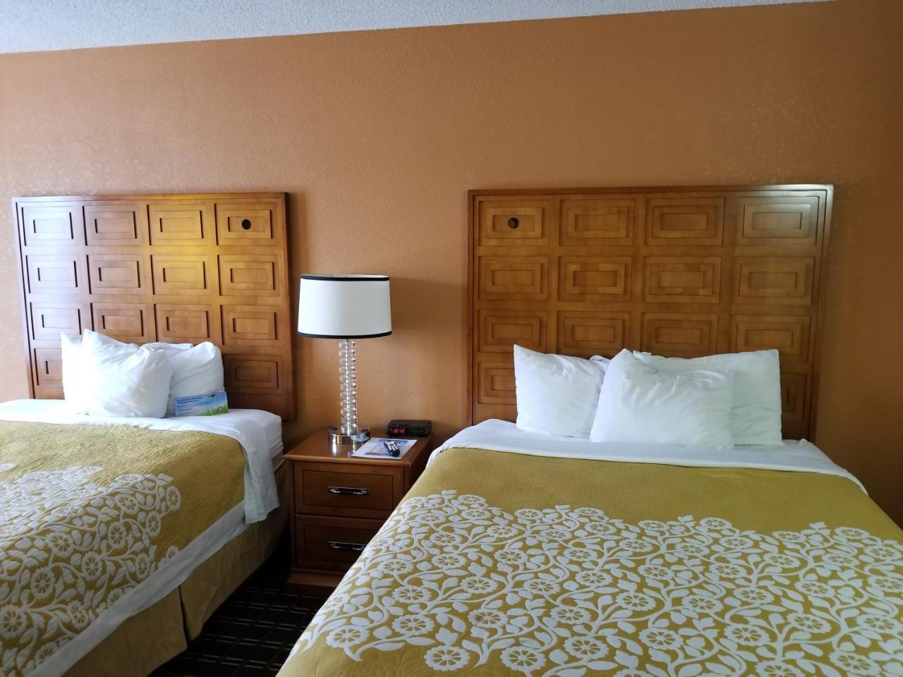 Days Inn By Wyndham Black River Falls - Access To Atv Trail Exteriér fotografie